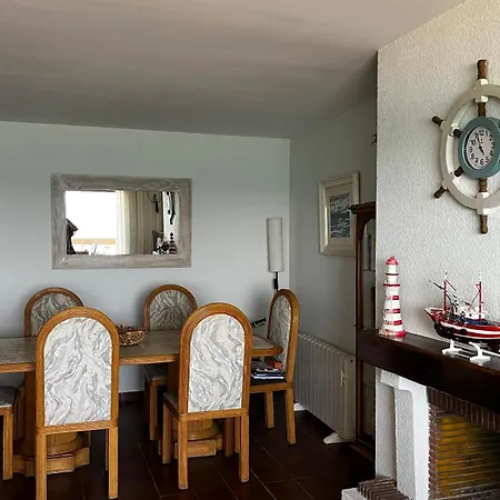 Acogedor Y Amplio Familiar A Pie De Playa Apartment Calafell