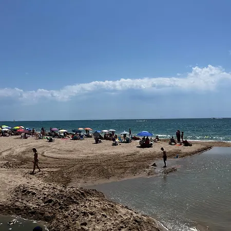 Acogedor Y Amplio Familiar A Pie De Playa Calafell