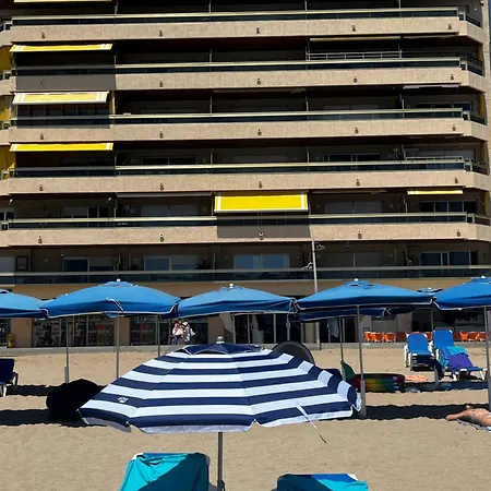 Acogedor Y Amplio Familiar A Pie De Playa Calafell